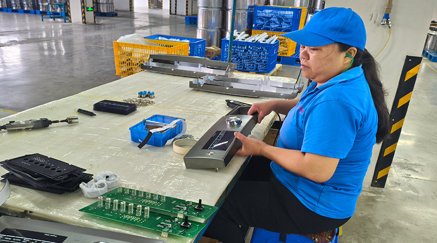 品質(zhì)源于嚴(yán)苛測試，金環(huán)電器的實驗室保障