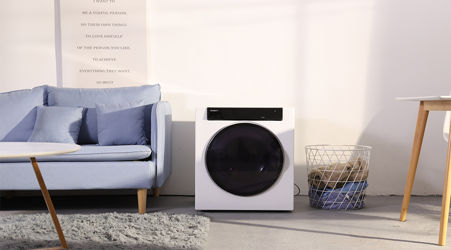 羽絨服，到底該不該用滾筒干衣機(jī)進(jìn)行烘干？